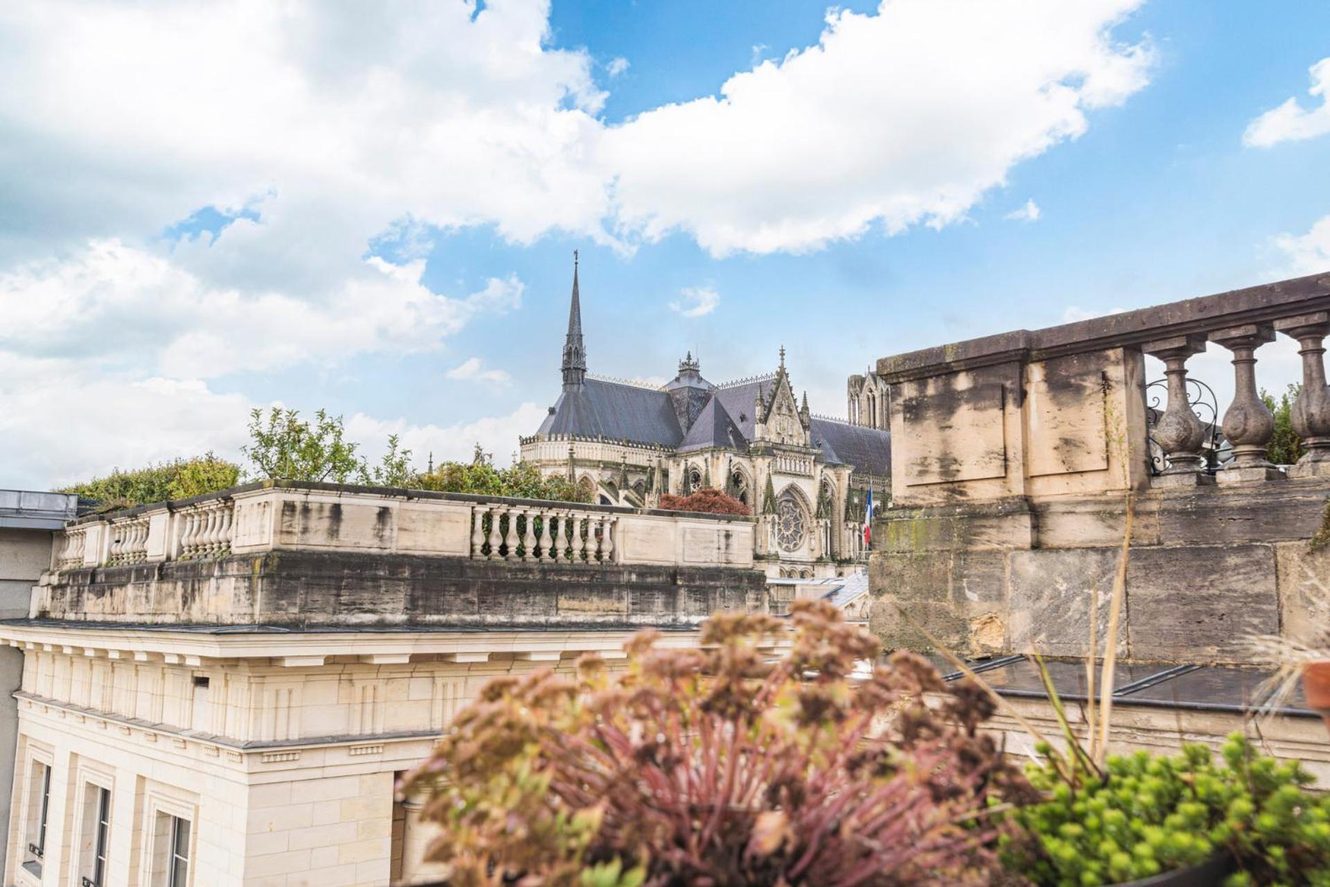 Apartamento Le Royal - Cathedral - Center Reims Exterior foto